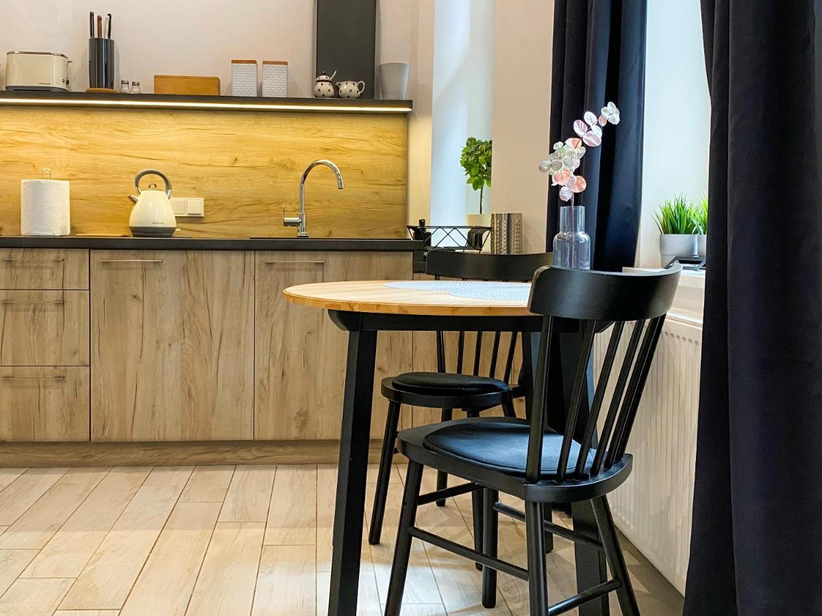 Beautiful Studio For Couples With Air Conditioning - Old Town & Main Station Cracovie Extérieur photo